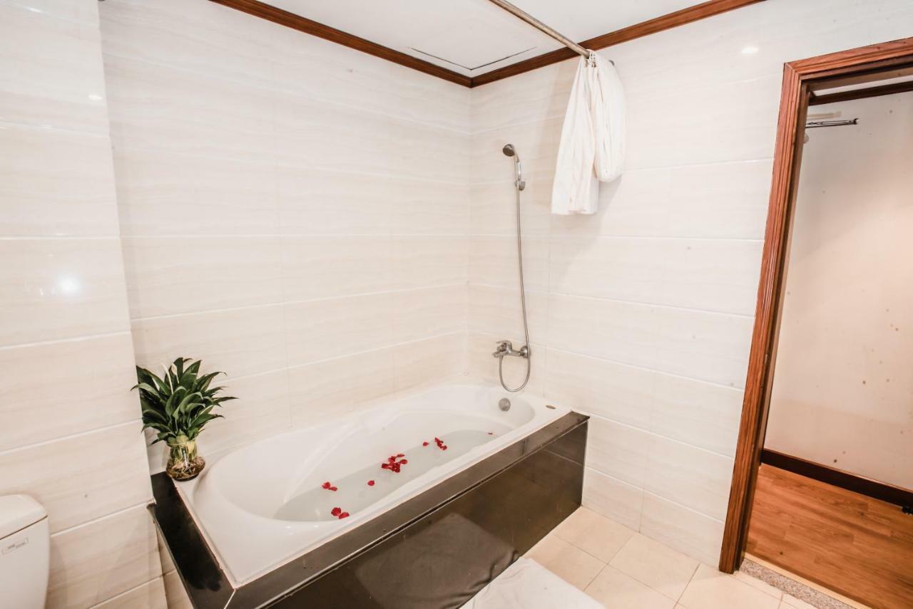 S79 Sunny Hotel 2 Hanoi Bagian luar foto